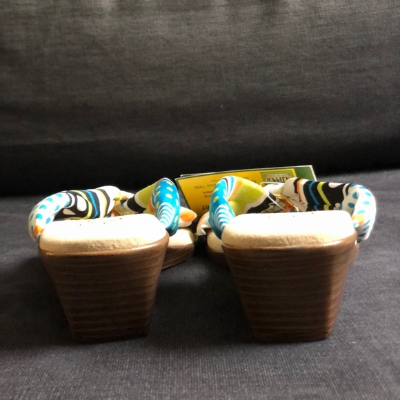 Island Slipper Multi Color Fabric Slide W/Ring - Picture 5 of 6